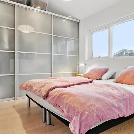3 Bedroom Beautiful In *