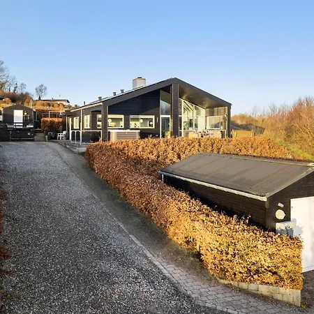 Vakantiehuis Gorgeous In With Wifi